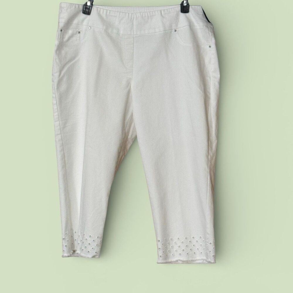 Ruby Rd Plus 18W White Embroidered Eyelet Frayed Hem Pull-On Crop Pants